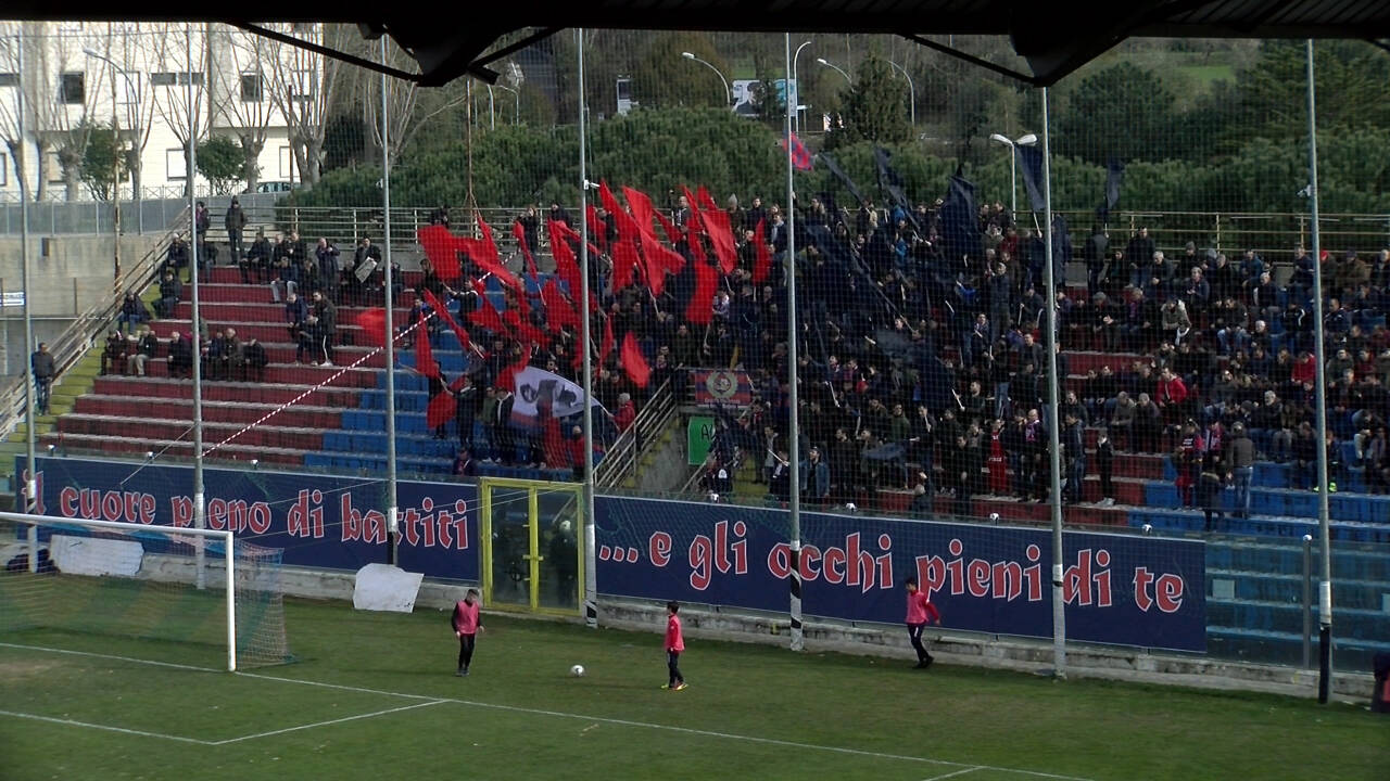 vibonese-tifosi.jpg