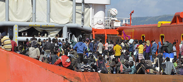 vibo-marina-sbarco-migranti-18-aprile.jpg