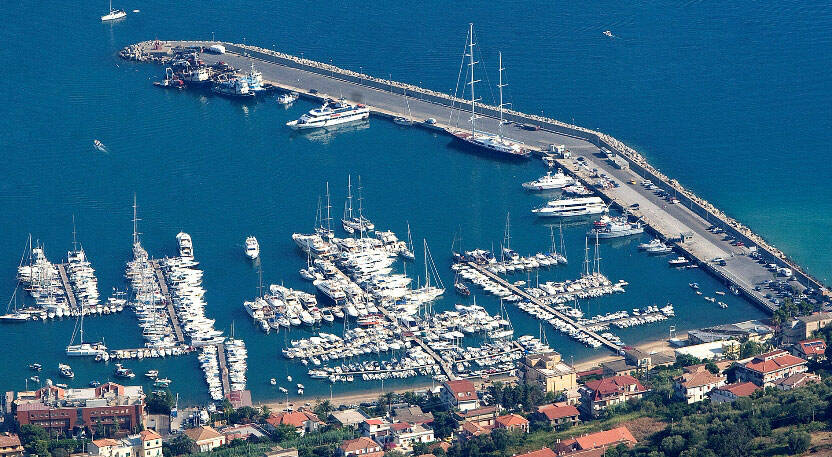 porto-vibo-marina.jpg