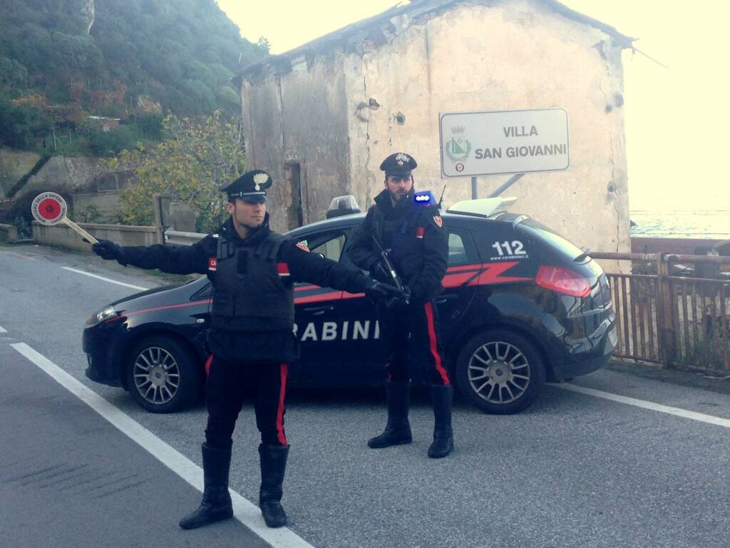 carabinieri-villa-san-giovanni.jpg