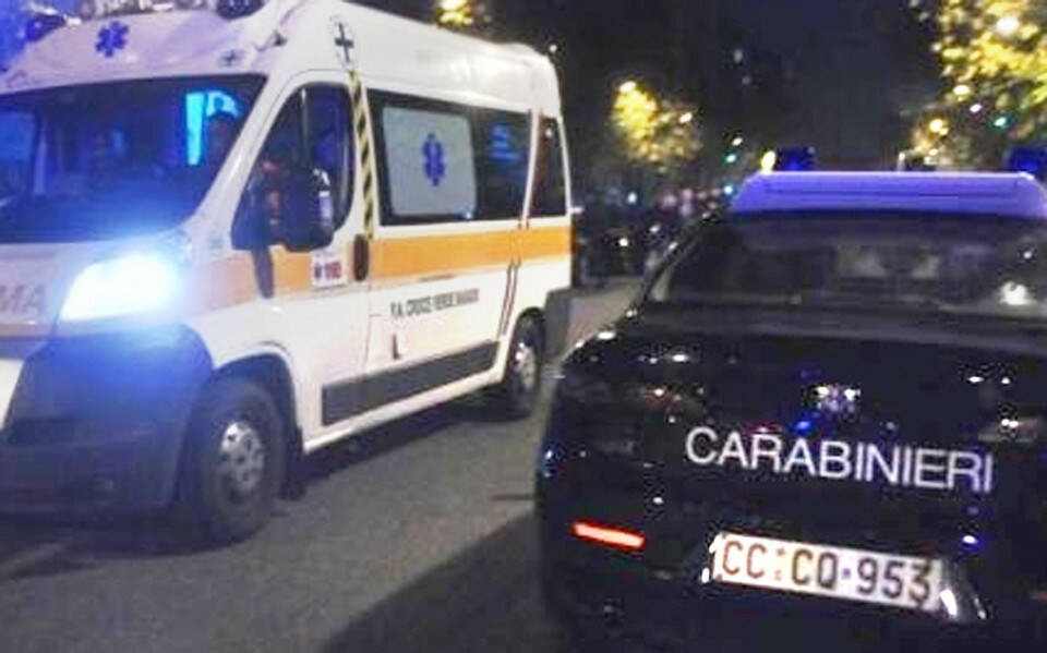 carabinieri-ambulanza-1.jpg