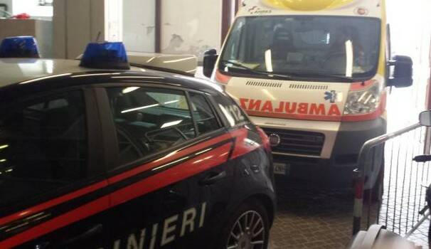 carabinieri-ambulanza-2.jpg
