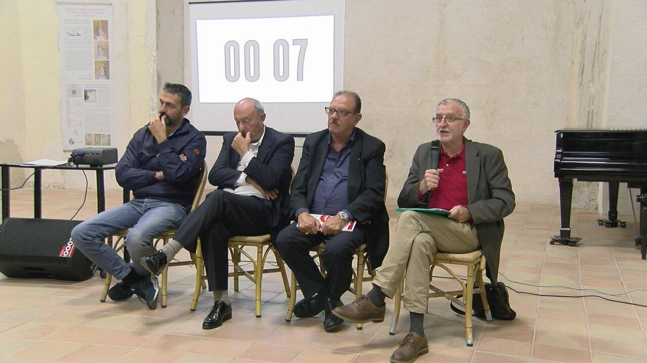 tropea-dibattito-aperto-candidati-sindaco00000000.jpg