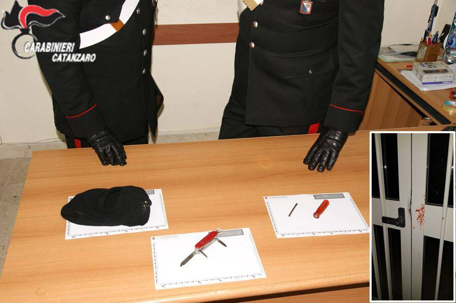 carabinieri1-3.jpg