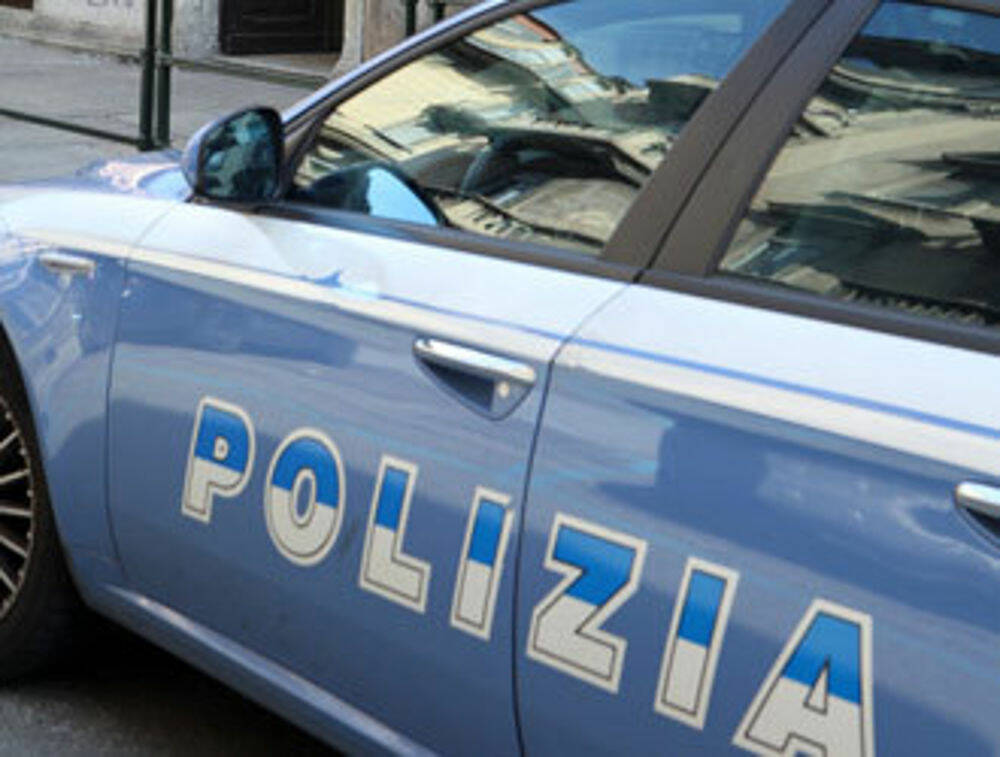 polizia_auto-2.jpg