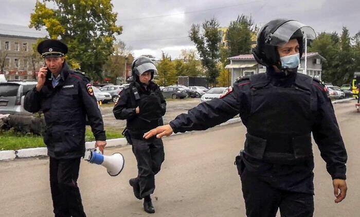 Russia: strage a Perm, l'assalitore è vivo e in ospedale