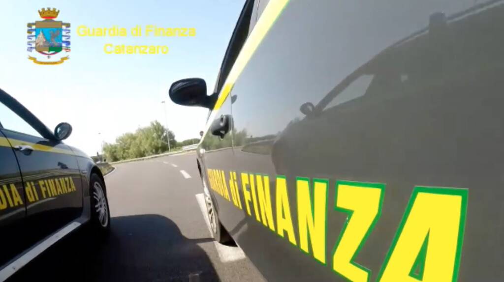 guardia finanza catanzaroSchermata 2021-11-11 alle 10.13.34