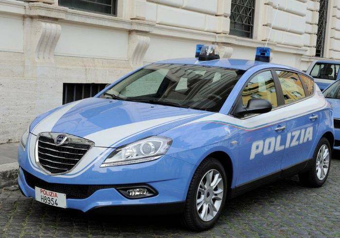 Polizia di Stato: nuova livrea auto (generica)
